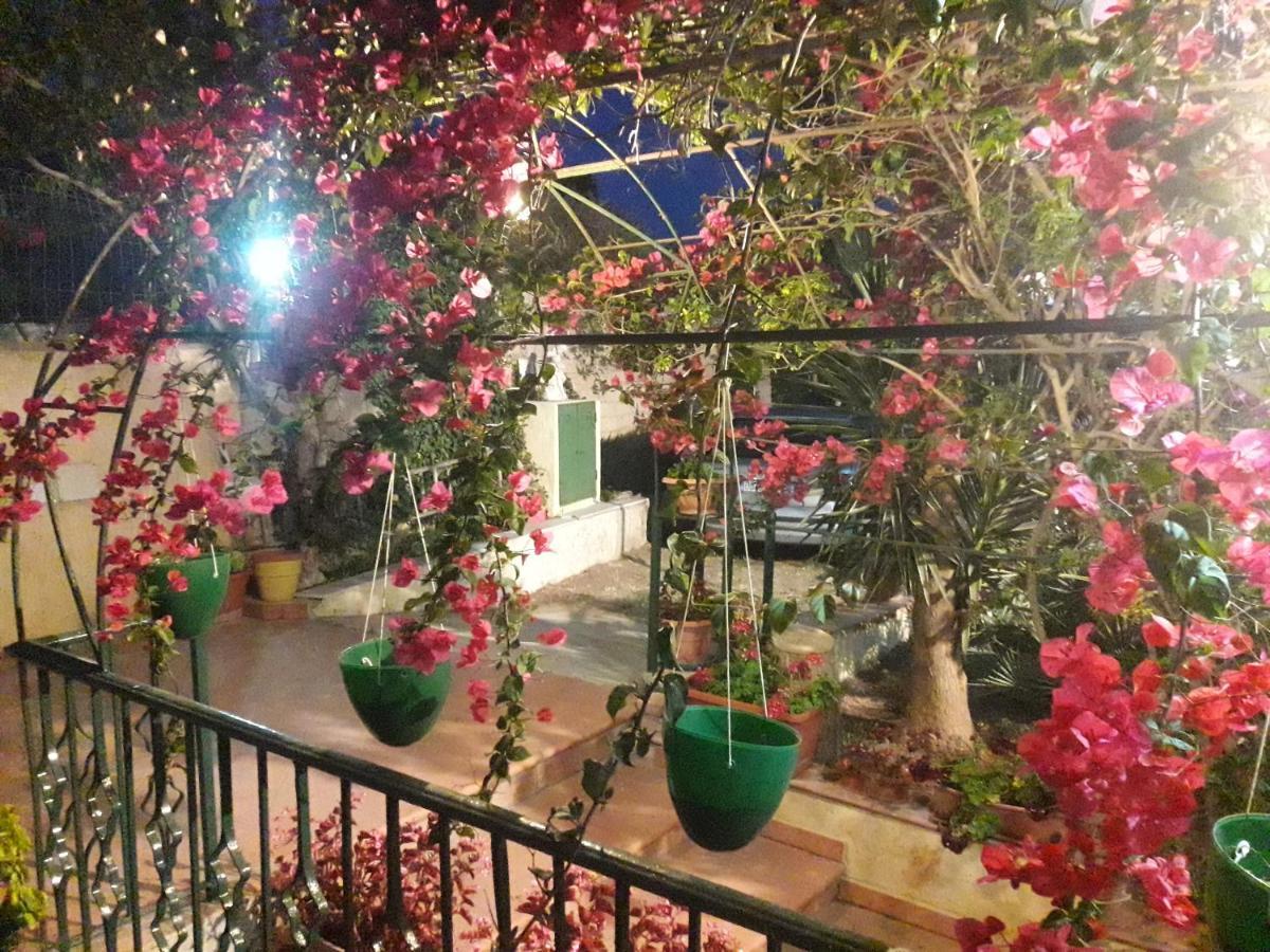 Alla Romana Villa Caltagirone Buitenkant foto