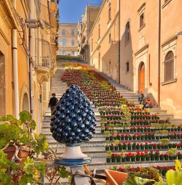 Alla Romana Villa Caltagirone Buitenkant foto